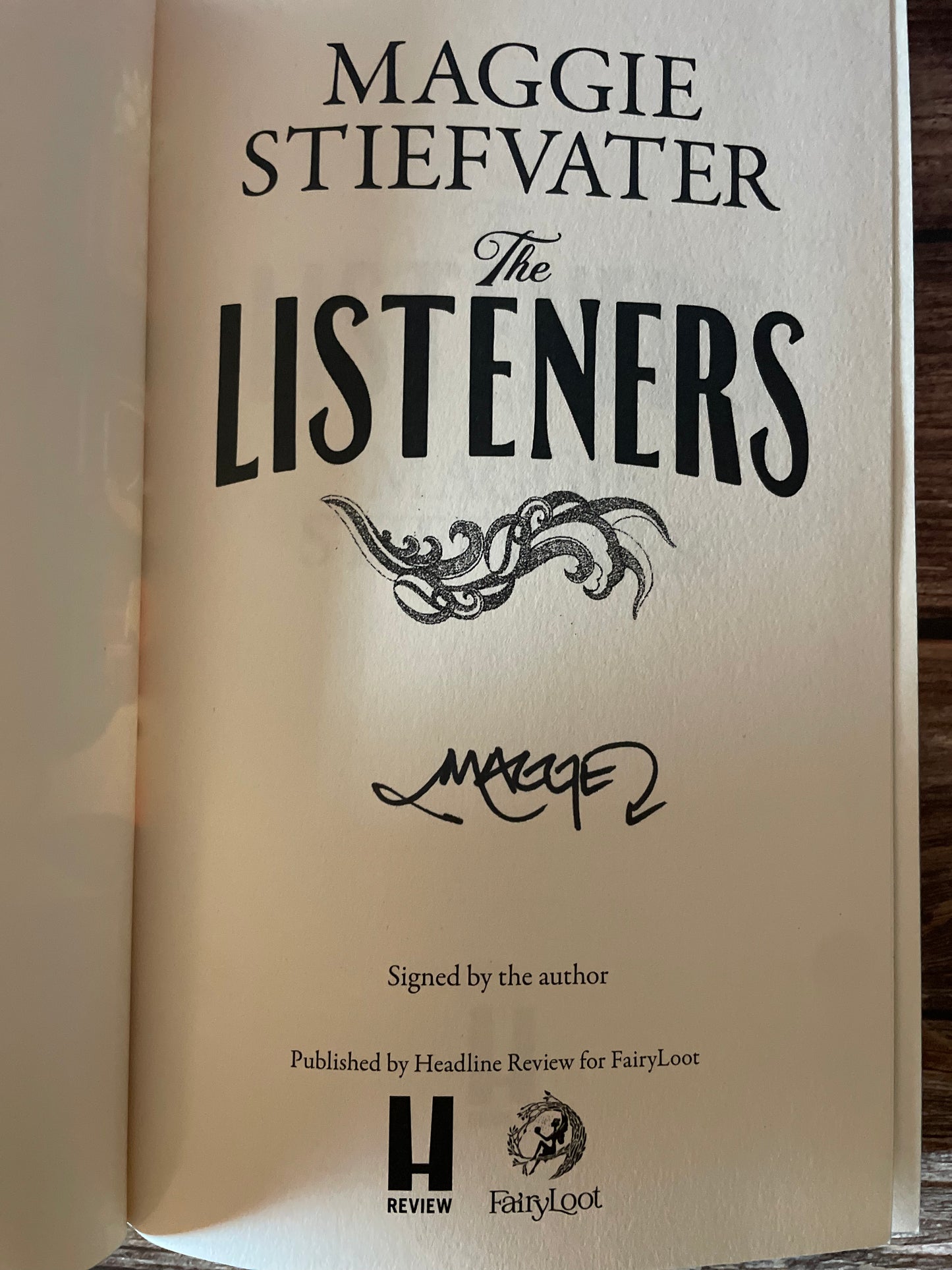 The Listeners by Maggie Stiefvater (Fairyloot Special Edition)